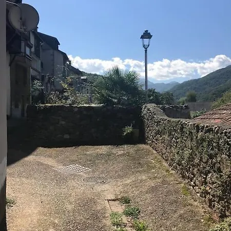 Joli Au Coeur Du Village Apartmán
