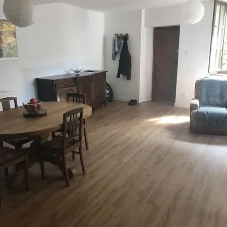 Joli Au Coeur Du Village *